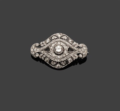 Lot 299 - An Early 20th Century Diamond Brooch, old brilliant cut, old cut and eight-cut diamonds in...