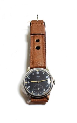 Lot 129 - A military style wristwatch, (calibre 265) movement signed Omega and numbered 12557363