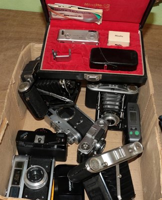 Lot 340 - Cameras, ten examples including Olympus (one box)
