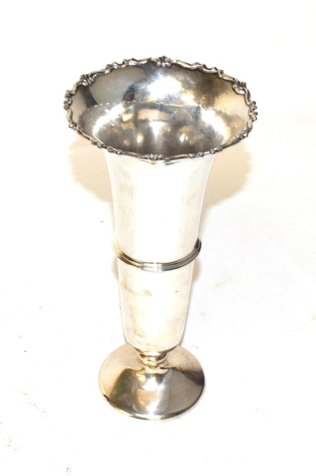Lot 204 - A George V silver vase, by Henry Clifford Davis, Birmingham, 1923, tapering and with central reeded