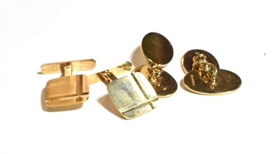 Lot 209 - Two pairs of 9 carat gold cufflinks (2)