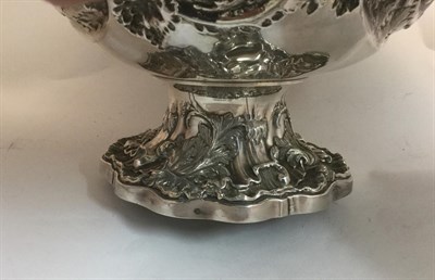 Lot 104 - A William IV Silver Basket, by Henry Wilkinson and Co. Sheffield, 1830, shaped circular and on...