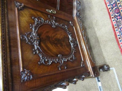 Lot 716 - An Eleven Piece Carved Mahogany Dining Room Suite, late 19th/early 20th century, comprising an oval