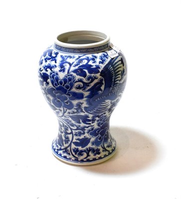 Lot 22 - A 20th century Chinese blue and white vase