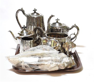 Lot 147 - A George V silver sauceboat, by Charles S Green, Birmingham, 1923, shaped oval and on spreading...