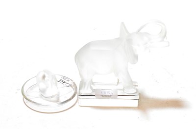 Lot 185 - A Lalique model of an elephant and a Lalique swan pin tray (2)
