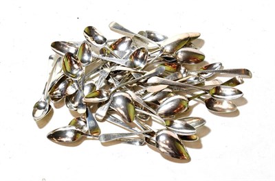 Lot 362 - A collection of George III and later silver teaspoons, various patterns 18oz 3dwt (qty)