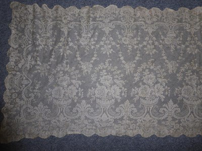 Lot 2086 - Assorted 19th Century and Later Lace, comprising trims and cut trims, edgings, collars and...