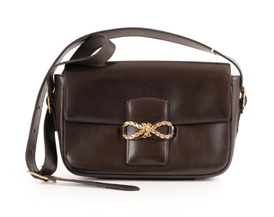 Lot 2282 - Céline Paris Dark Brown Leather Shoulder Bag, with flap closure secured by a gilt metal rope twist