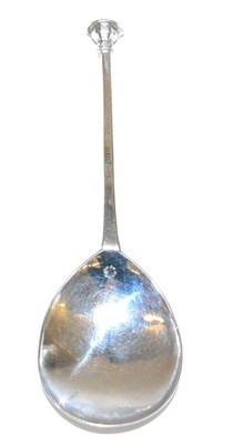 Lot 138 - A Silver Seal Top Spoon, marked with a clover to the bowl, possibly converted from a baluster knop