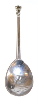 Lot 139 - A 17th Century Silver Seal Top Spoon, Fleur de Lis stamped to the bowl, possibly West Country, with