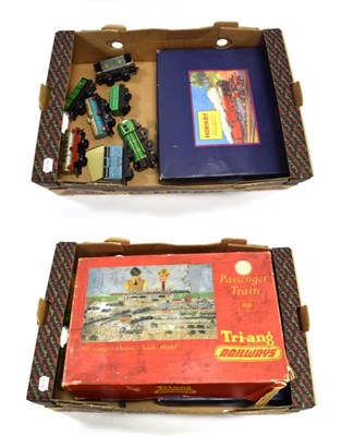 Lot 3328 - Hornby O Gauge M1 Passenger Set (G-E box G) together with a loose Chad Valley Goods Set and a...