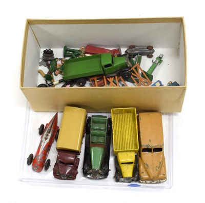 Lot 3462 - Dinky Early Post War Vehicles Market Gardeners lorry, Austin covered wagon, Tipper, Four seater...