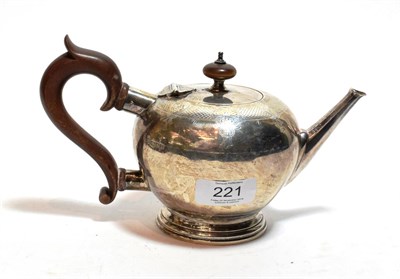 Lot 221 - A George V silver teapot, by the Goldsmiths and Silversmiths Co Ltd., London, 1927, bullet...