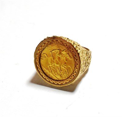 Lot 350 - A half sovereign dated 1926 loose mounted as a ring, finger size U
