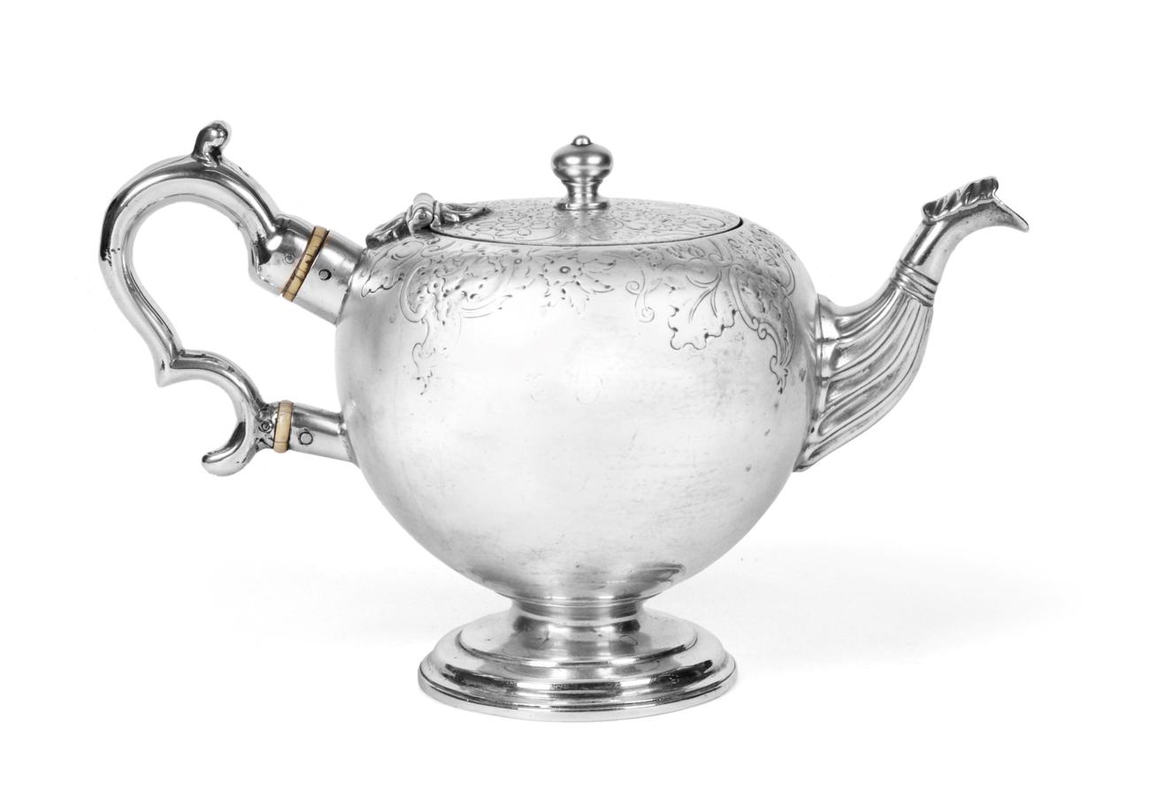 Lot 2324 - A Victorian Scottish Silver Teapot, by Mackay and Chisholm, Edinburgh, 1848, bullet-shaped and...