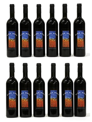 Lot 2190 - Vida Nova 2001 Das Vinhas de Sir Cliff Richard Portugal (twelve bottles)