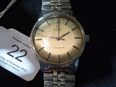 Lot 22 - A gentlemen's Omega Automatic Seamaster stainless steel wristwatch