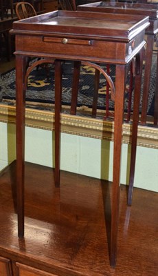 Lot 424 - A reproduction mahogany kettle stand