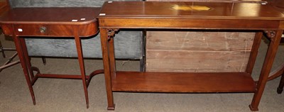 Lot 474 - Two American mahogany side tables