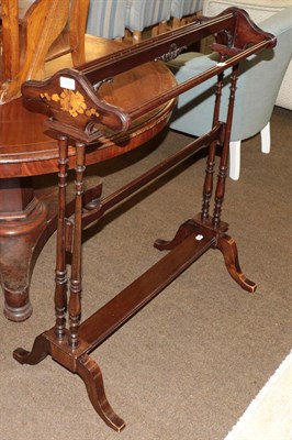 Lot 488 - An Edwardian mahogany and marquetry inlaid towel horse, 82cm wide