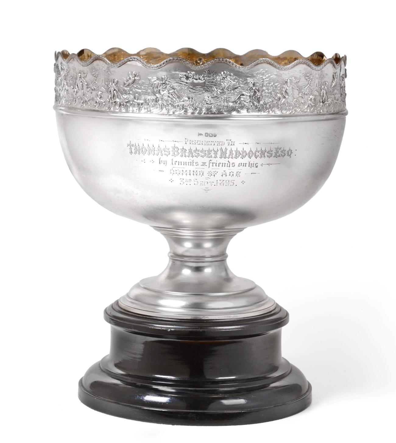 Lot 3035 - A Victorian Silver Punch-Bowl, by Walker and Hall, Sheffield, 1897, tapering cylindrical and on...