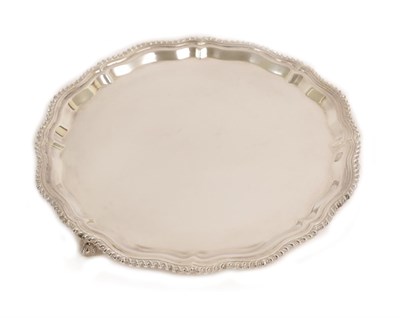 Lot 3131 - An Elizabeth II Silver Salver, by Garrard and Co., Sheffield, 1992, shaped circular and on...