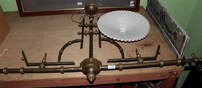 Lot 389 - A large duet ceiling light