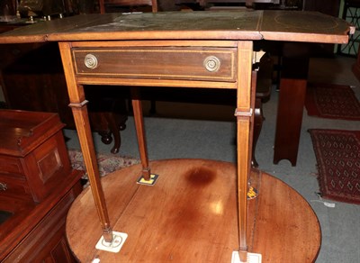 Lot 1263 - An Edwardian inlaid mahogany drop-leaf side table, 50cm wide
