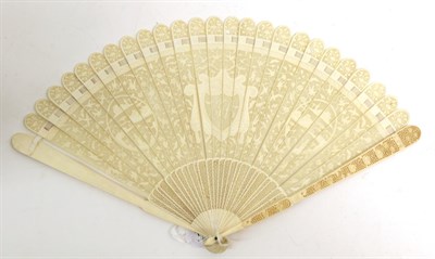 Lot 1106 - A Large Late 18th Century Carved Ivory Brisé Fan, Qing Dynasty, the very finely carved 25...