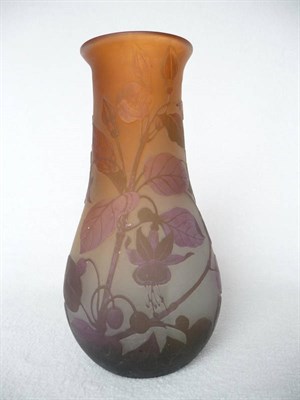 Lot 1461 - A Cameo Vase, of bulbous form with tapering neck, the purple, brown and orange body carved with...