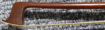 Lot 3033 - Violin Bow 730mm excluding button ebony frog 63.6g