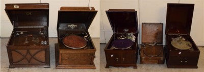 Lot 3091 - A Good Selecta Re-Entrant Gramophone, with 12-inch turntable, unmarked Swiss soundbox, speed...