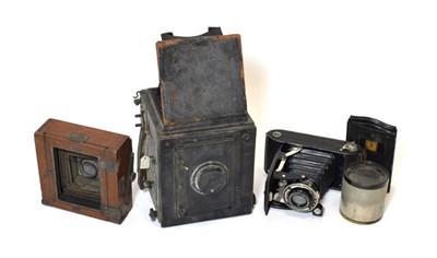 Lot 3184 - Voightlander Bessar Folding Camera together with other camera related items including a...