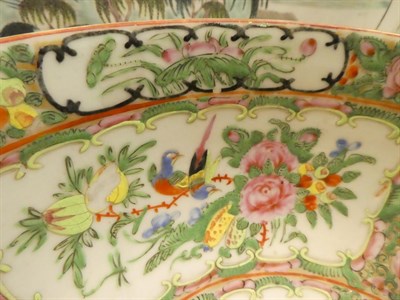 Lot 68 - A Chinese famille rose bowl, late 19th century, 28cm diameter