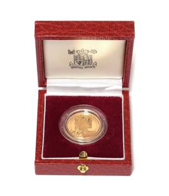 Lot 33 - Royal Mint Proof Sovereign 1984 Case and certificate