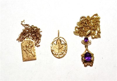 Lot 151 - A 9 carat gold amethyst pendant on a 9 carat gold chain, pendant length 4cm, chain length 51cm;...