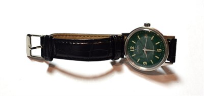 Lot 158 - A gents stainless steel automatic calendar centre seconds wristwatch, later green coloured dial...