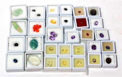 Lot 159 - A quantity of loose gemstones including citrine, amethyst, sapphire, smokey quartz, jade, synthetic