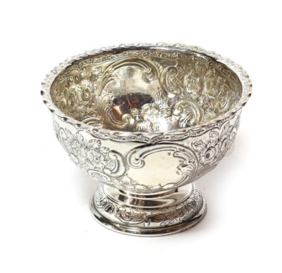 Lot 215 - A Victorian silver bowl, by William Gibson and John Lawrence Langman, London, 1898, retailed by the