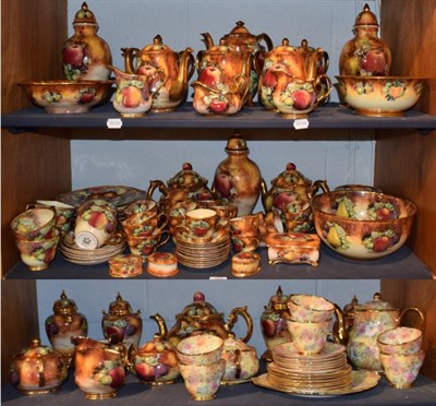 Lot 269 - A large collection of Evesham Lime House Studio fruit decorated tea/dinner and ornamental wares...