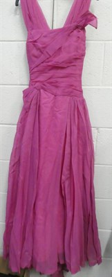 Lot 1013 - Assorted circa 1920s and later ladies clothing including day wear, evening wear, separates etc...
