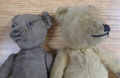 Lot 1022 - Quantity of assorted mainly pre-1950 teddy bears and soft toys (a.f.) (two boxes)