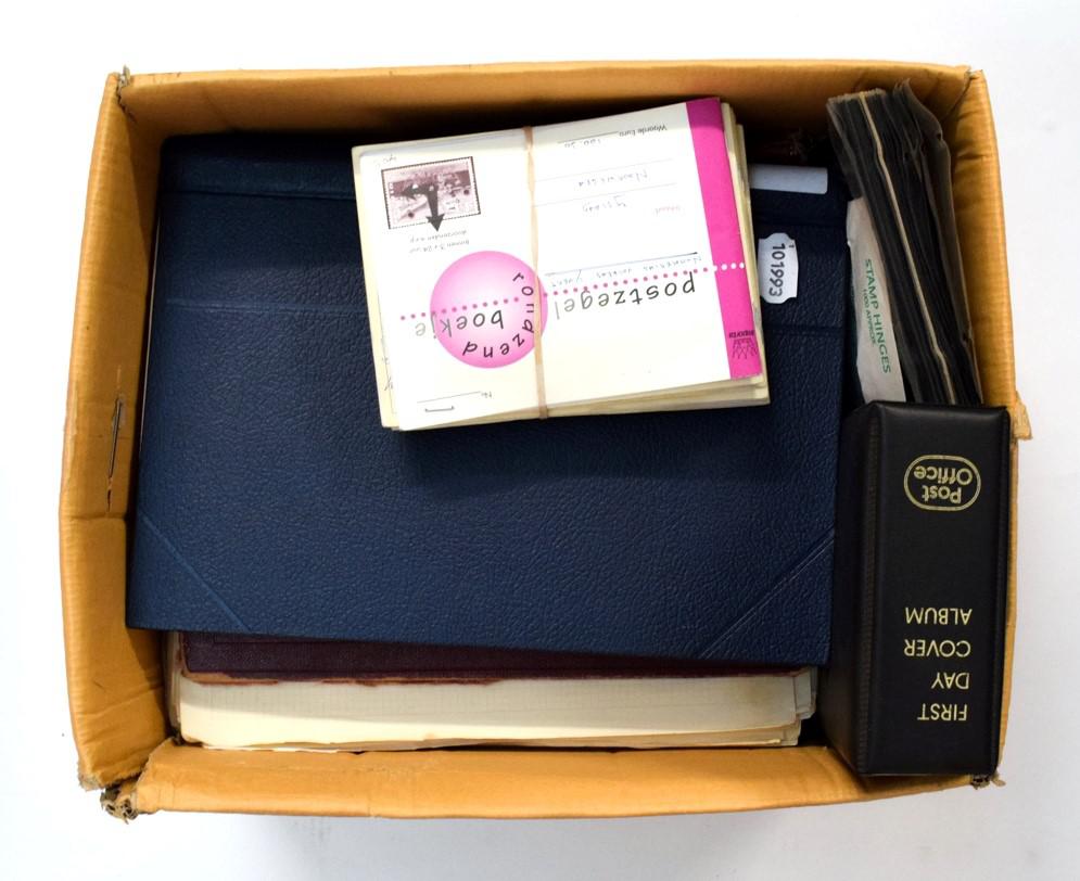 Lot 2021 - Five albums of stamps, first day covers etc (in one box) Including France, Switzerland, Greece...