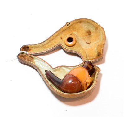 Lot 118 - An erotic Meerschaum pipe, with twist action, cased (missing stem mouthpiece)