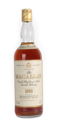 Lot 3000 - The Macallan Single Highland Malt Scotch Whisky 18 Years Old Special Selection 1963, 43% vol...