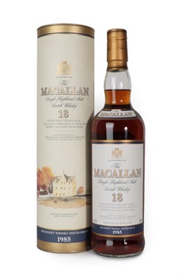 Lot 3015 - The Macallan Single Highland Malt Scotch Whisky 18 Years Old, distilled 1985, 43% vol 700ml, in...