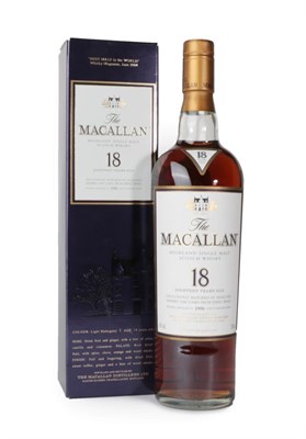 Lot 3020 - The Macallan Single Highland Malt Scotch Whisky 18 Years Old, distilled 1990, 43% vol 700ml, in...