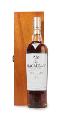 Lot 3051 - The Macallan Single Highland Malt Scotch Whisky Fine Oak 15 Years Old, 43% vol 700ml, in wooden...