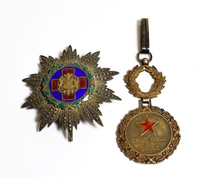 Lot 2054 - Chile - Order of the Red Cross Commander's Cross Neck Badge and Breast Star, in silver gilt and...